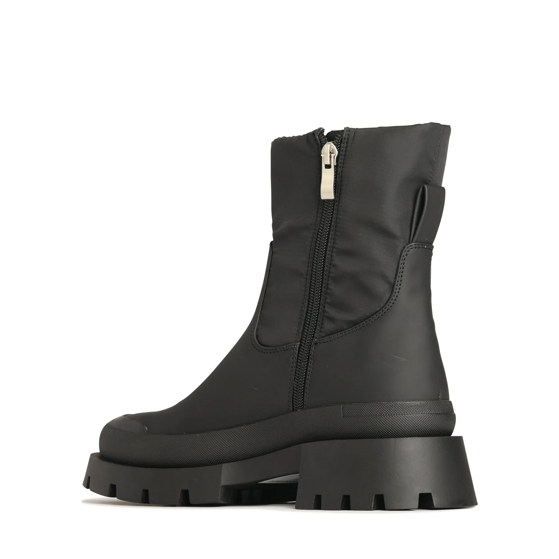 BAY LEATHER ANKLE BOOTS