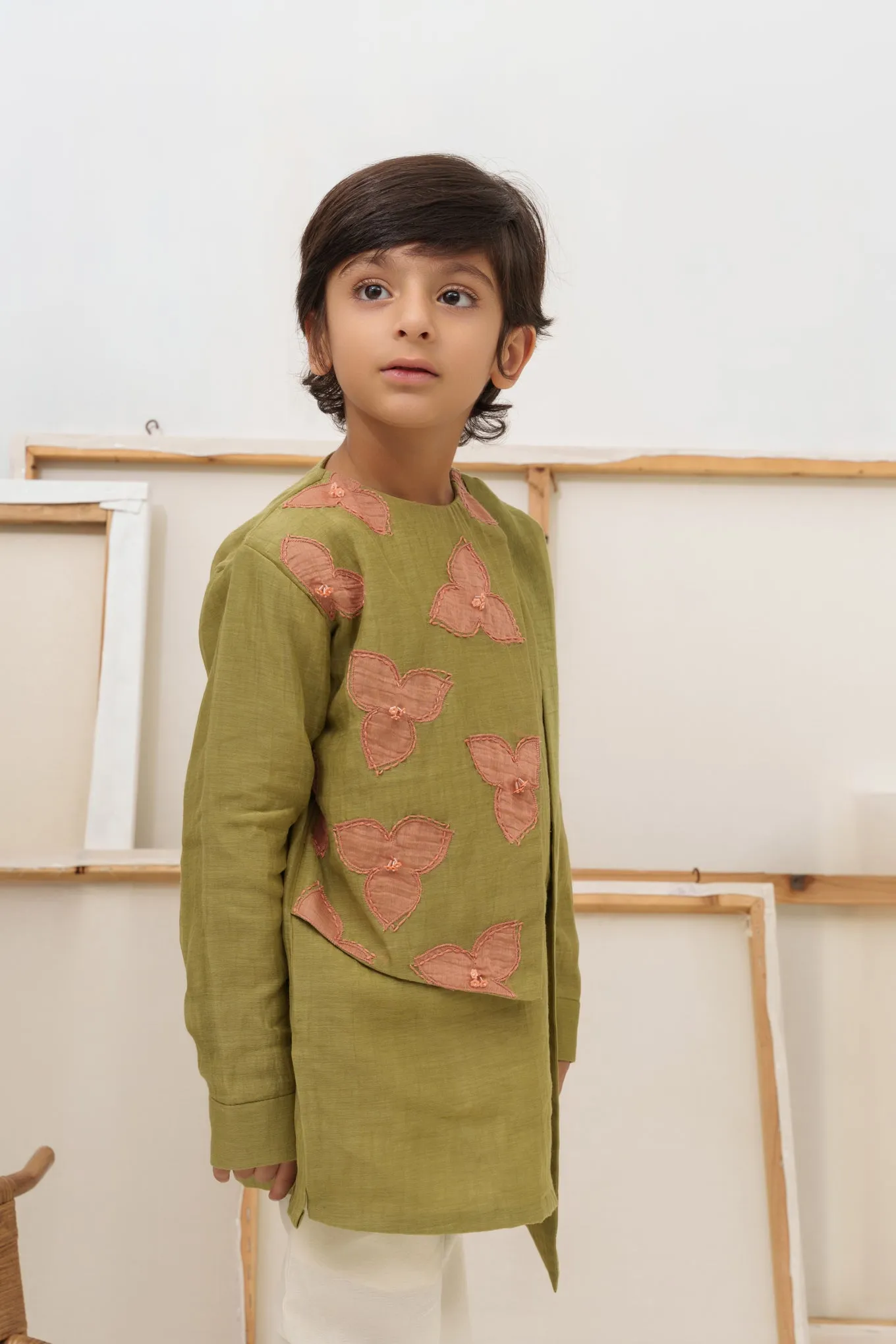 Green chanderi silk hand embroidered kurta set