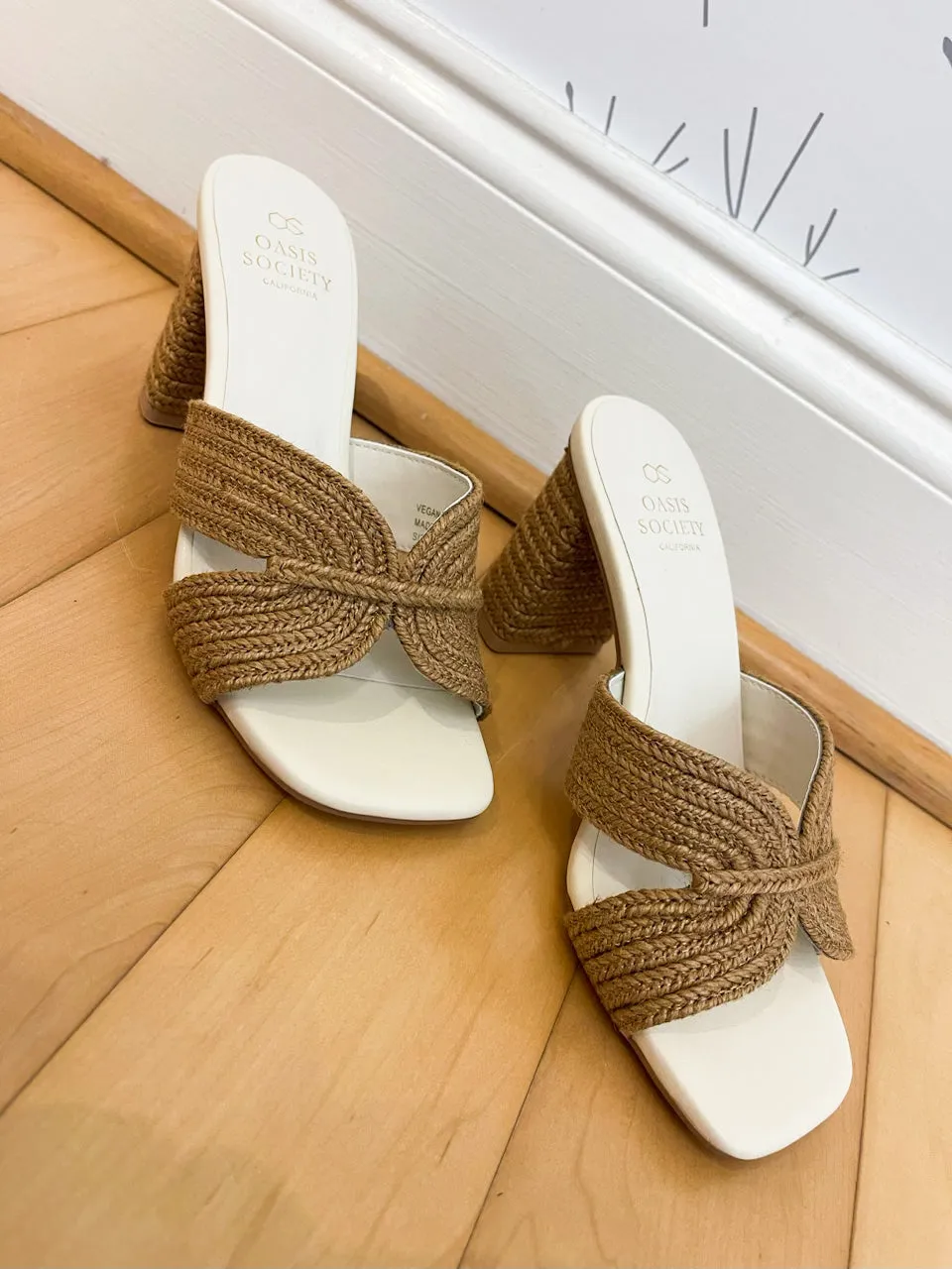 Santiago Raffia Heels