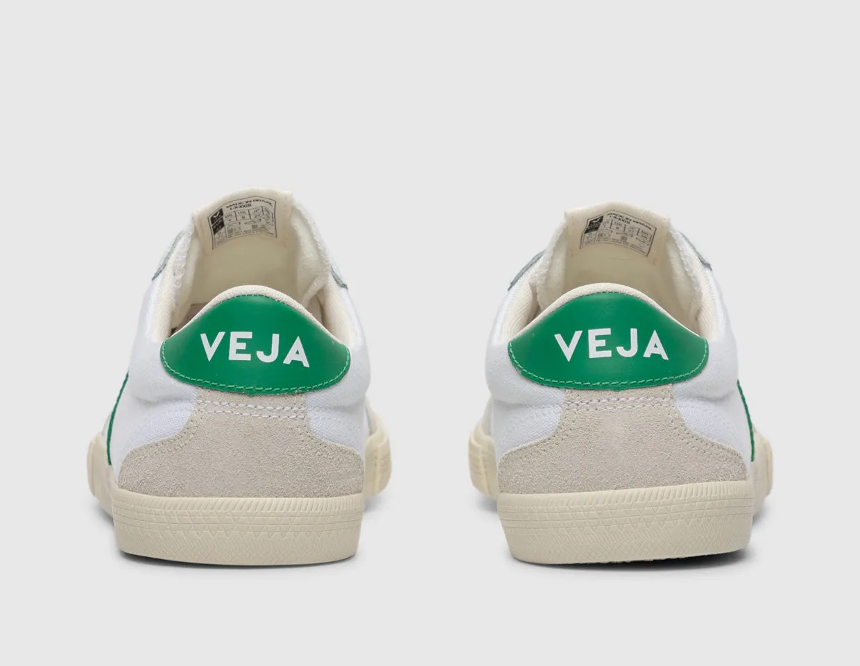 VEJA Volley White / Emerald